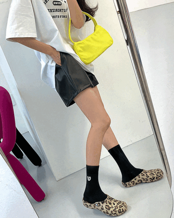 discosalon-하프레더반바지-pt - 디스코살롱♡韓國女裝褲