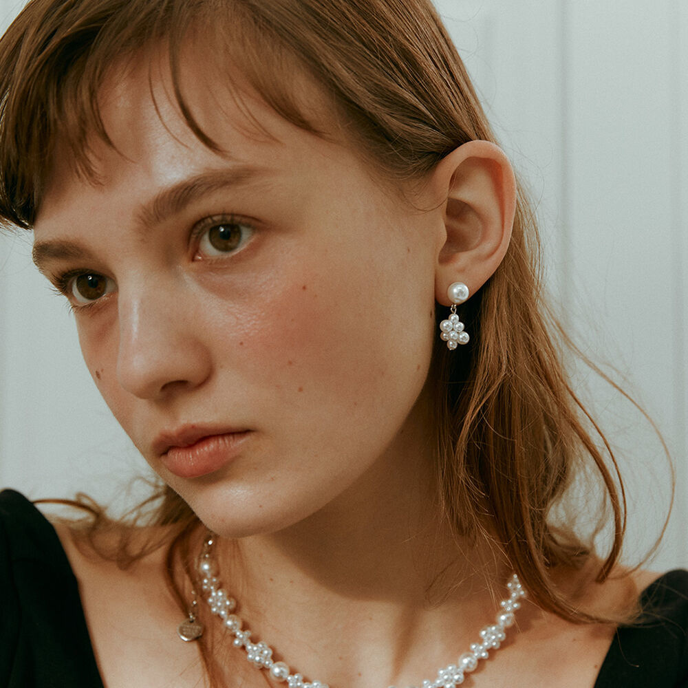 韓國VINTAGE HOLLYWOOD - White Berry Pearl Earrings