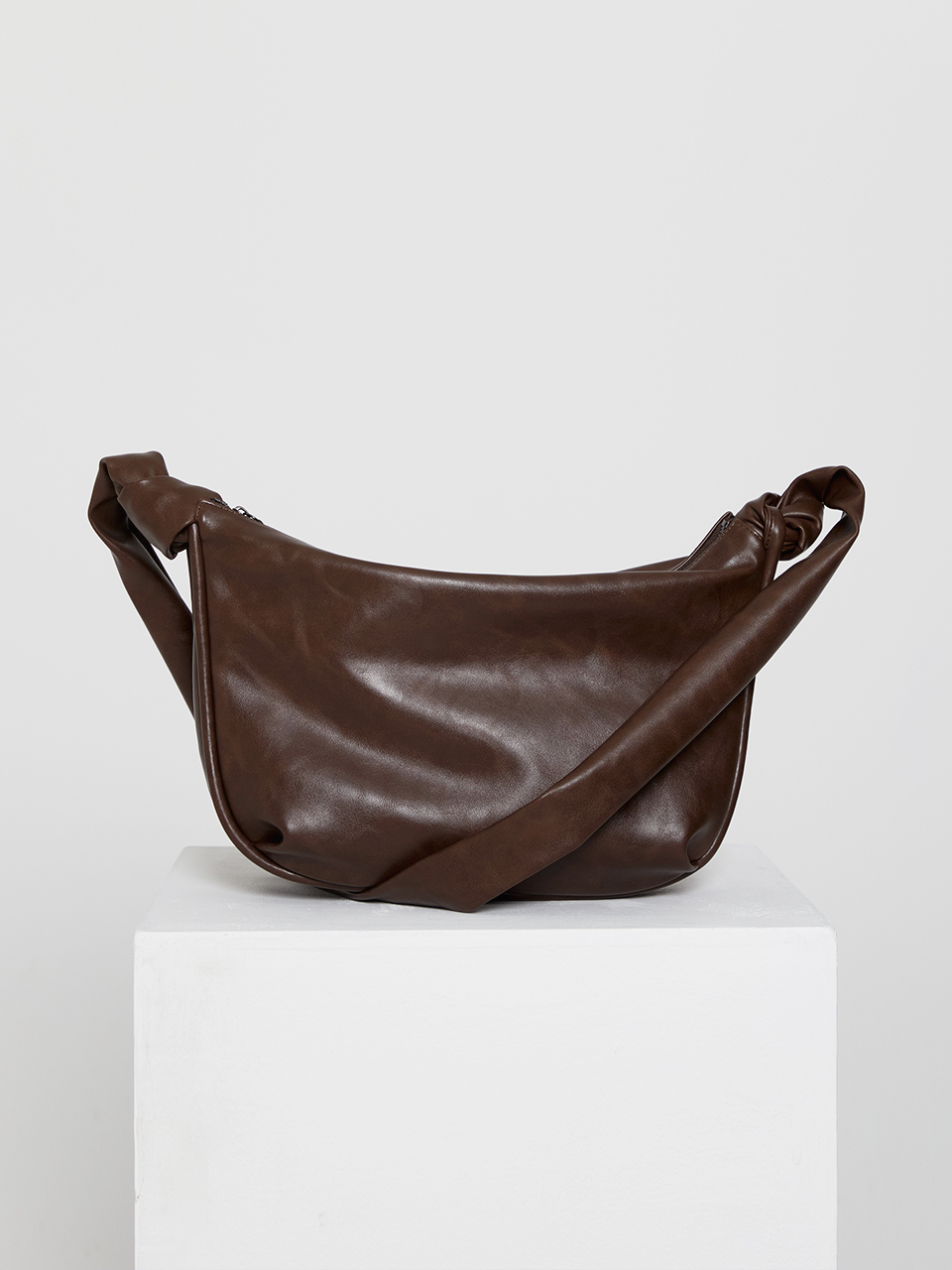 韓國YEOMIM - Cradle Bag (Choco Brown)