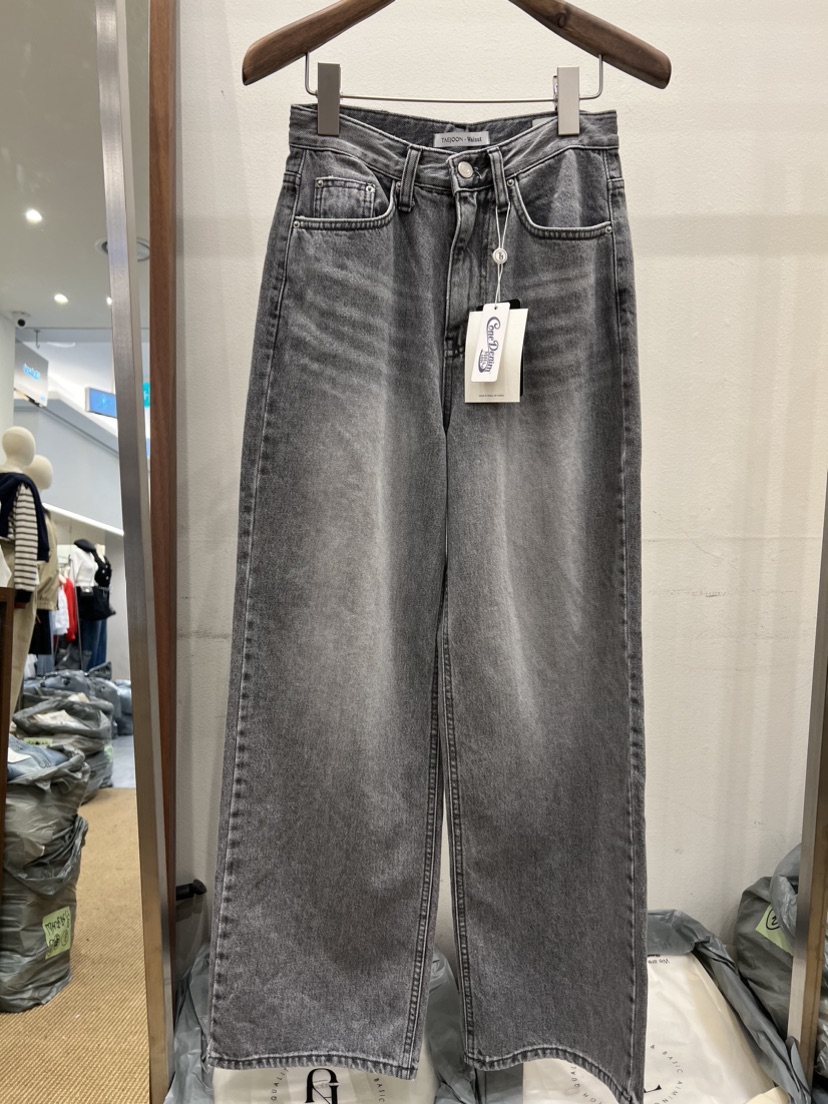 韓國東大門直送 WALNUT 韓國女裝牛仔褲