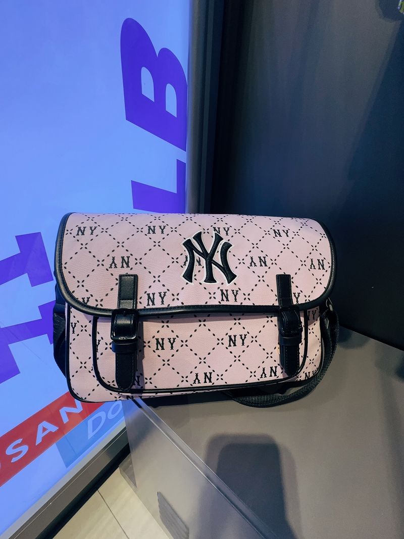 【限時優惠】MLB KIDS | Diamond Jacquard Academy Bag NEW YORK YANKEES 