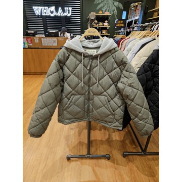 韓國直送 WHO.A.U - Hood Quilting Jumper