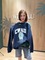 韓國直送 WHO.A.U -  Winter StevePhoto Sweatshirt(Brushed) (NAVY)