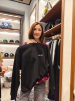 韓國直送 WACKY WILLY - Sign Logo Man To Man Black