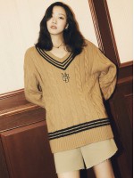 韓國MARDI MERCREDI - CASHMERE BLENDED CABLE OVERSIZED V NECK (CAMEL NAVY)